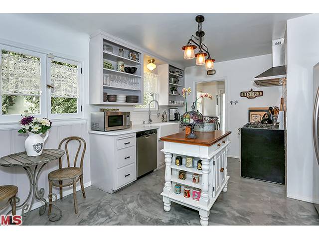 This meticulously refinished English Country home