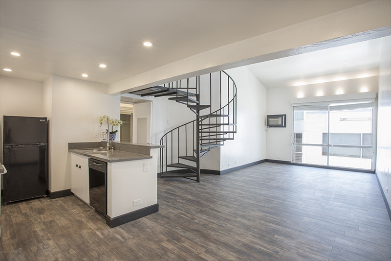 STYLISH & MODERN 2BD (2ND BD IS LOFT!) CONDO IN WESTWOOD