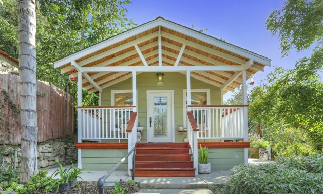 Perched high above the street in the hills of the Happy Valley enclave of Lincoln Heights you will discover the magic of 4134 Rolle Street.