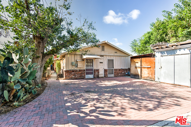Large Mid-Century/Ranch in Highly Coveted Mar Vista Neighborhood, just north of Venice!